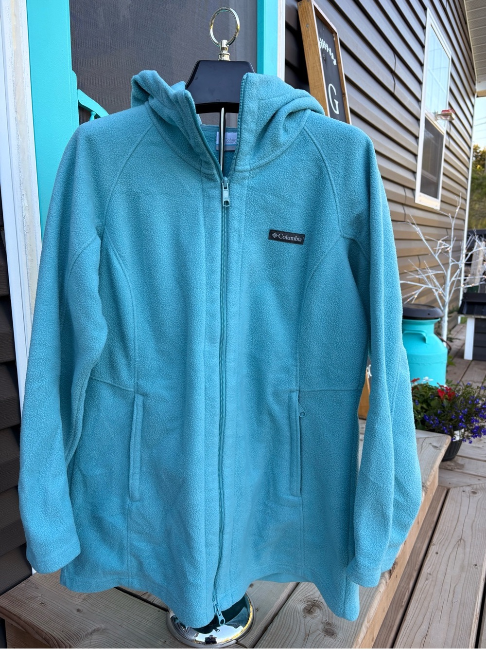 Columbia Teal Full-Zip Hooded Fleece Jacket. Women’s size large.Like new condito